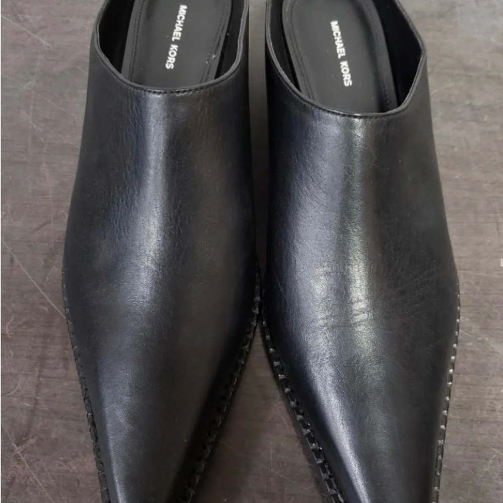 Michael Kors Black Leather Women’s Mules - Size 8 - Picture 2 of 7